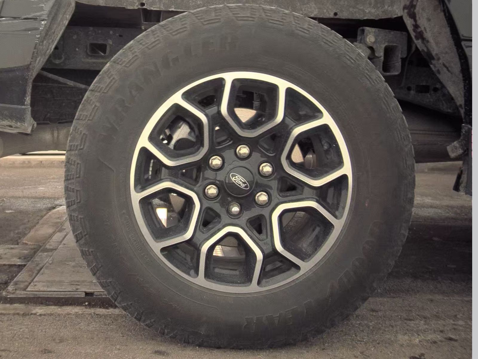 2023 Ford F-150 XLT AWD