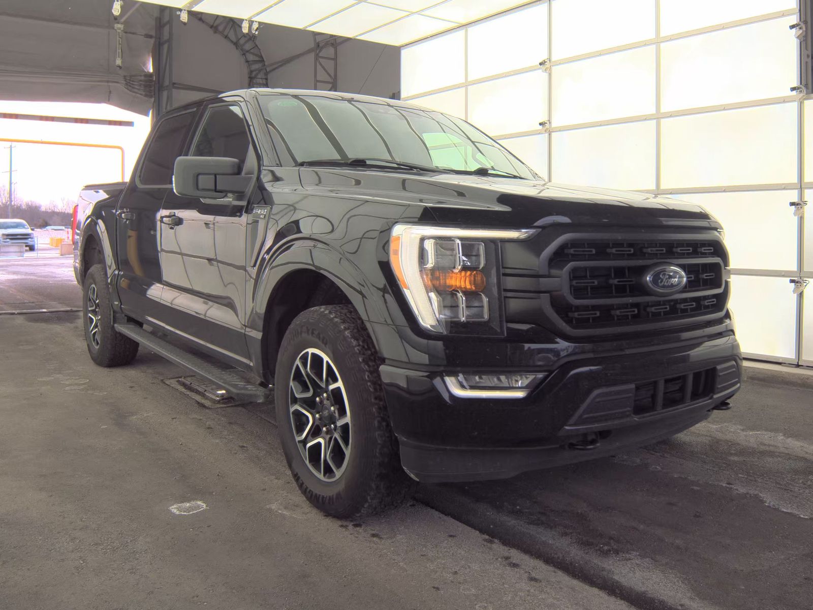 2023 Ford F-150 XLT AWD