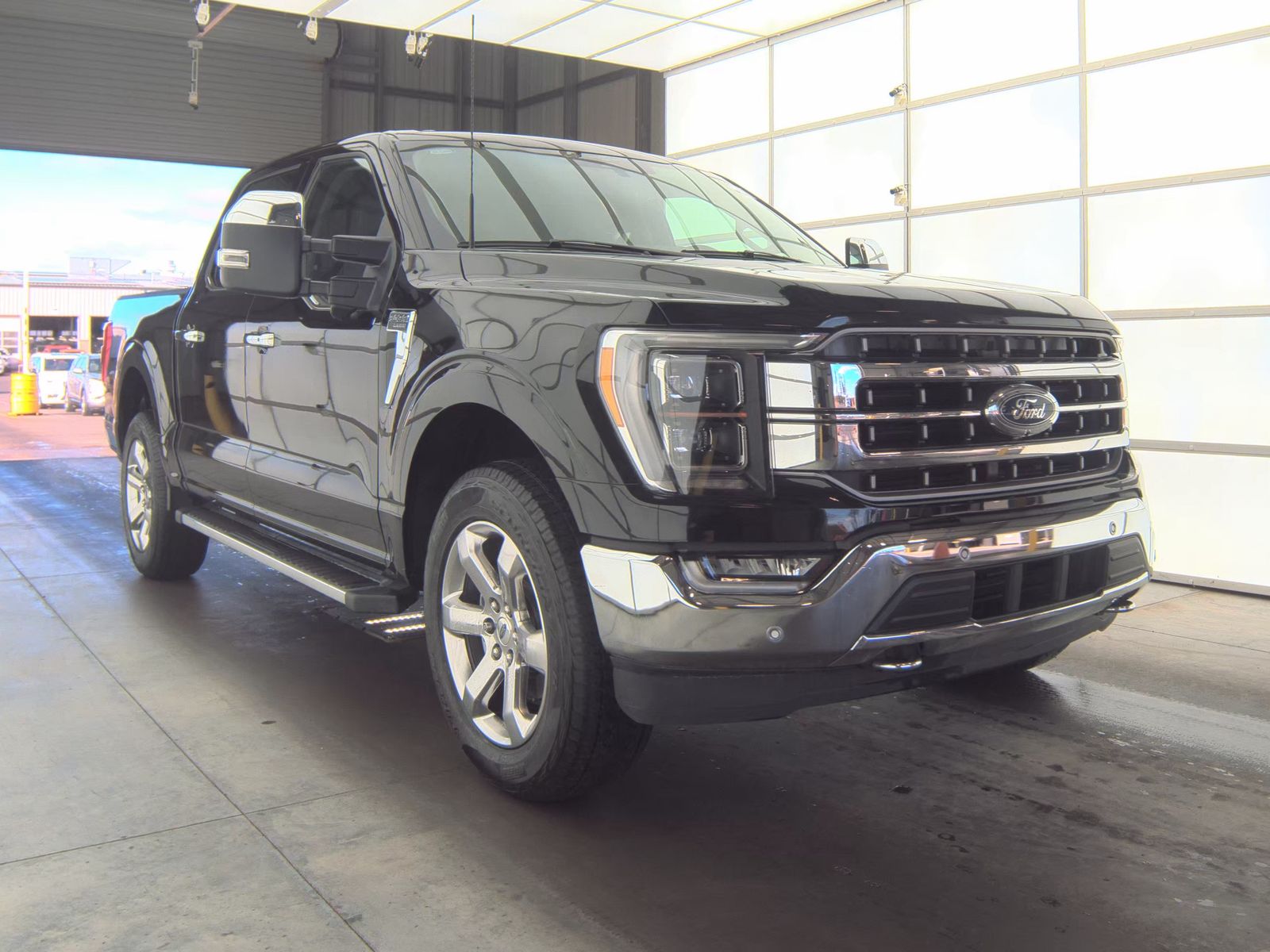 2023 Ford F-150 Lariat AWD