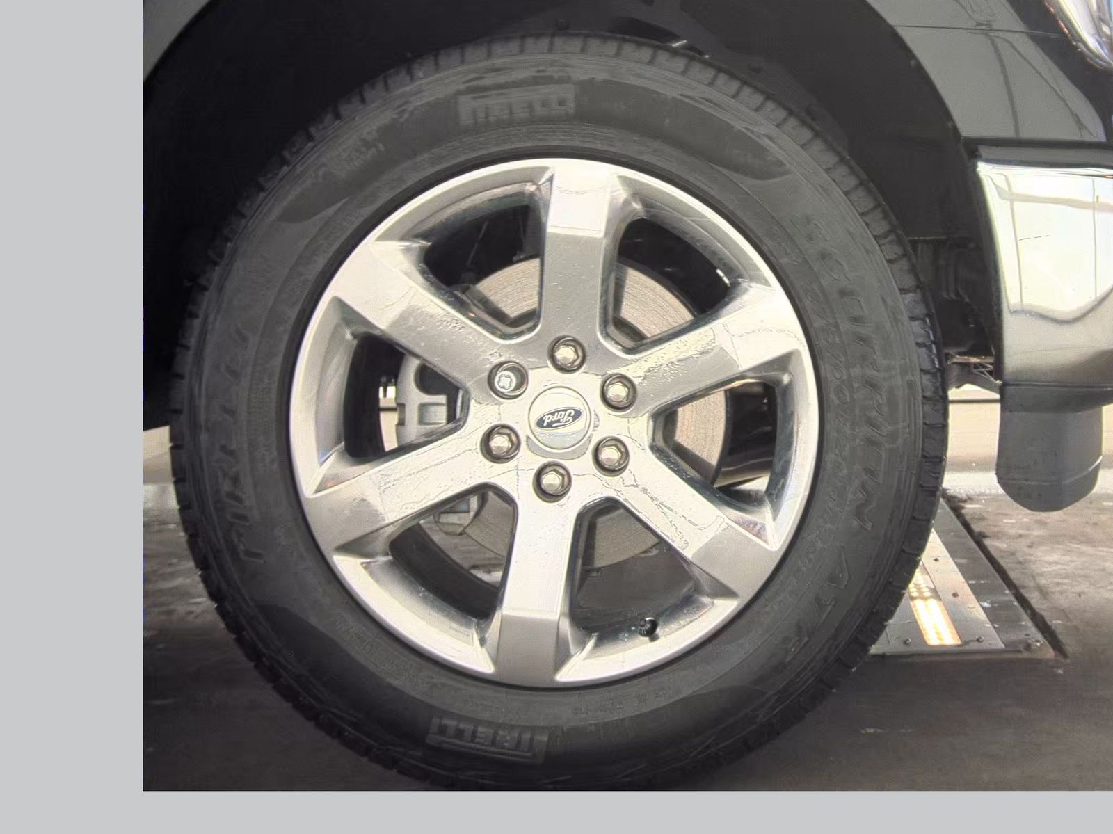 2023 Ford F-150 Lariat AWD