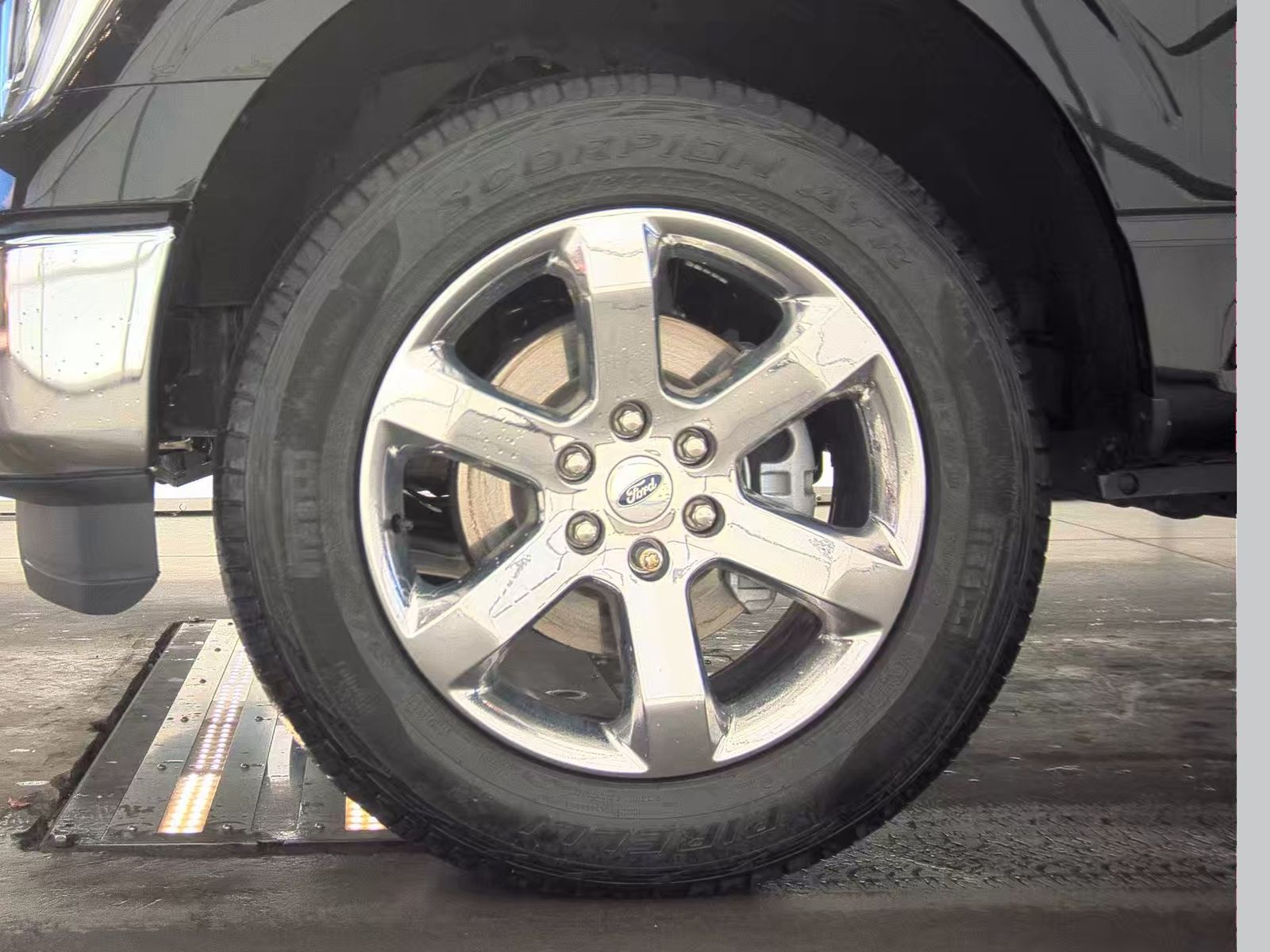 2023 Ford F-150 Lariat AWD