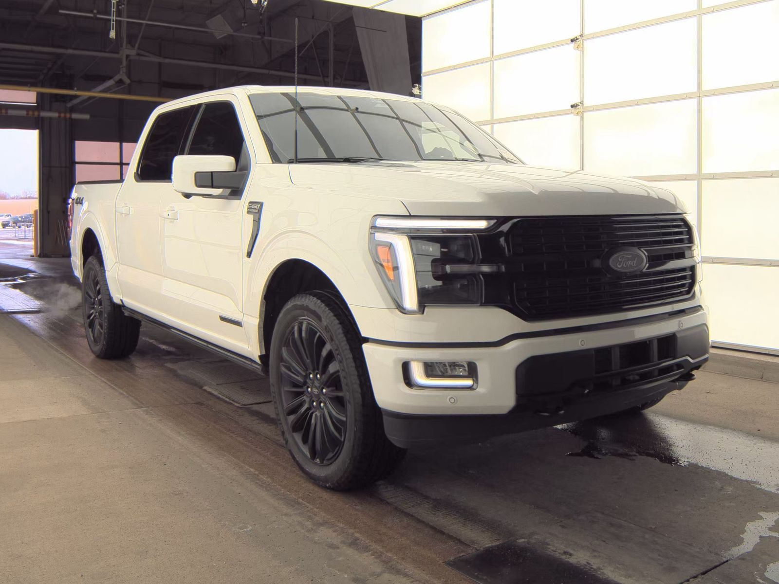 2024 Ford F-150 Hybrid Platinum AWD