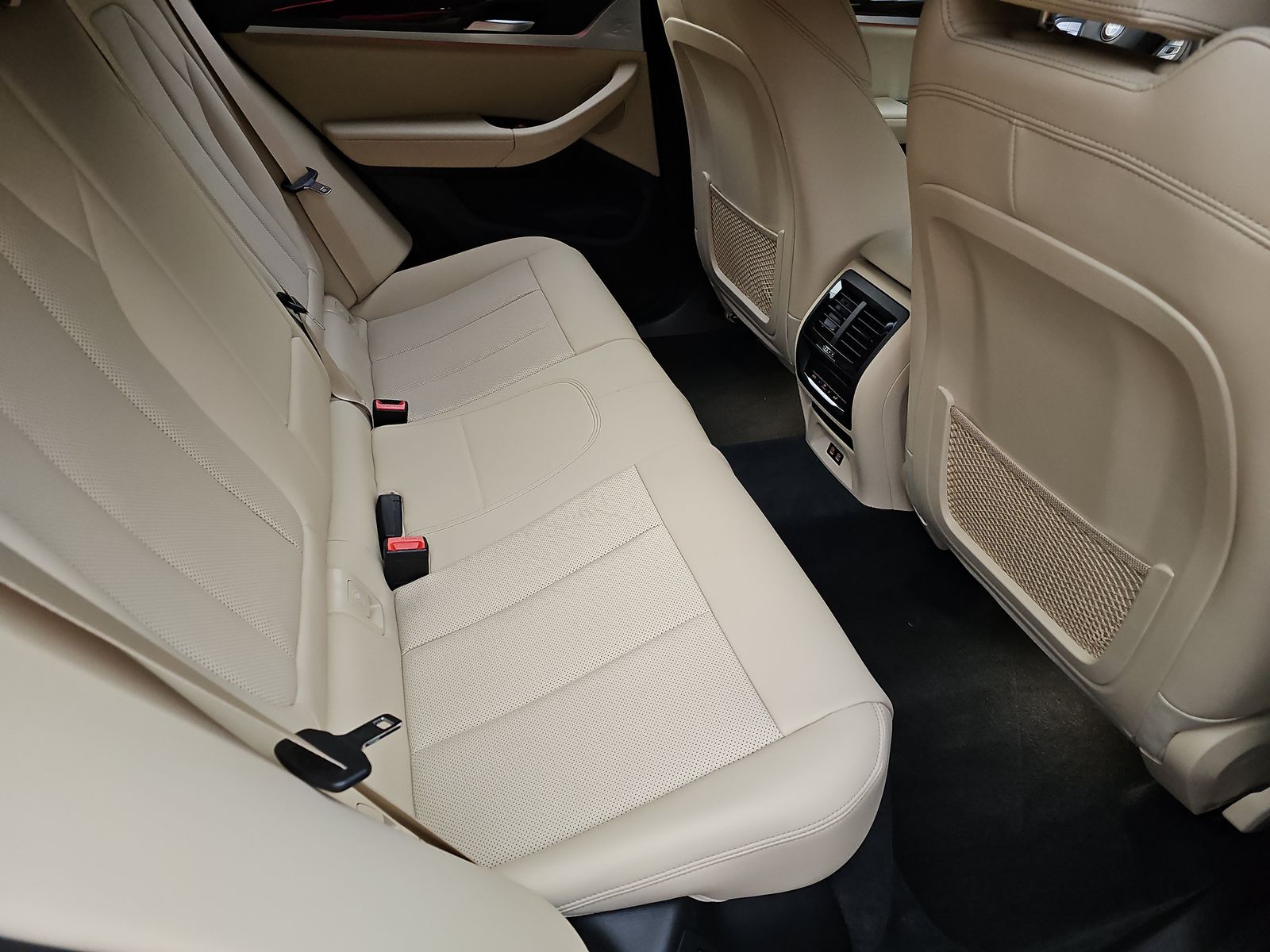 2022 BMW X4 xDrive30i AWD