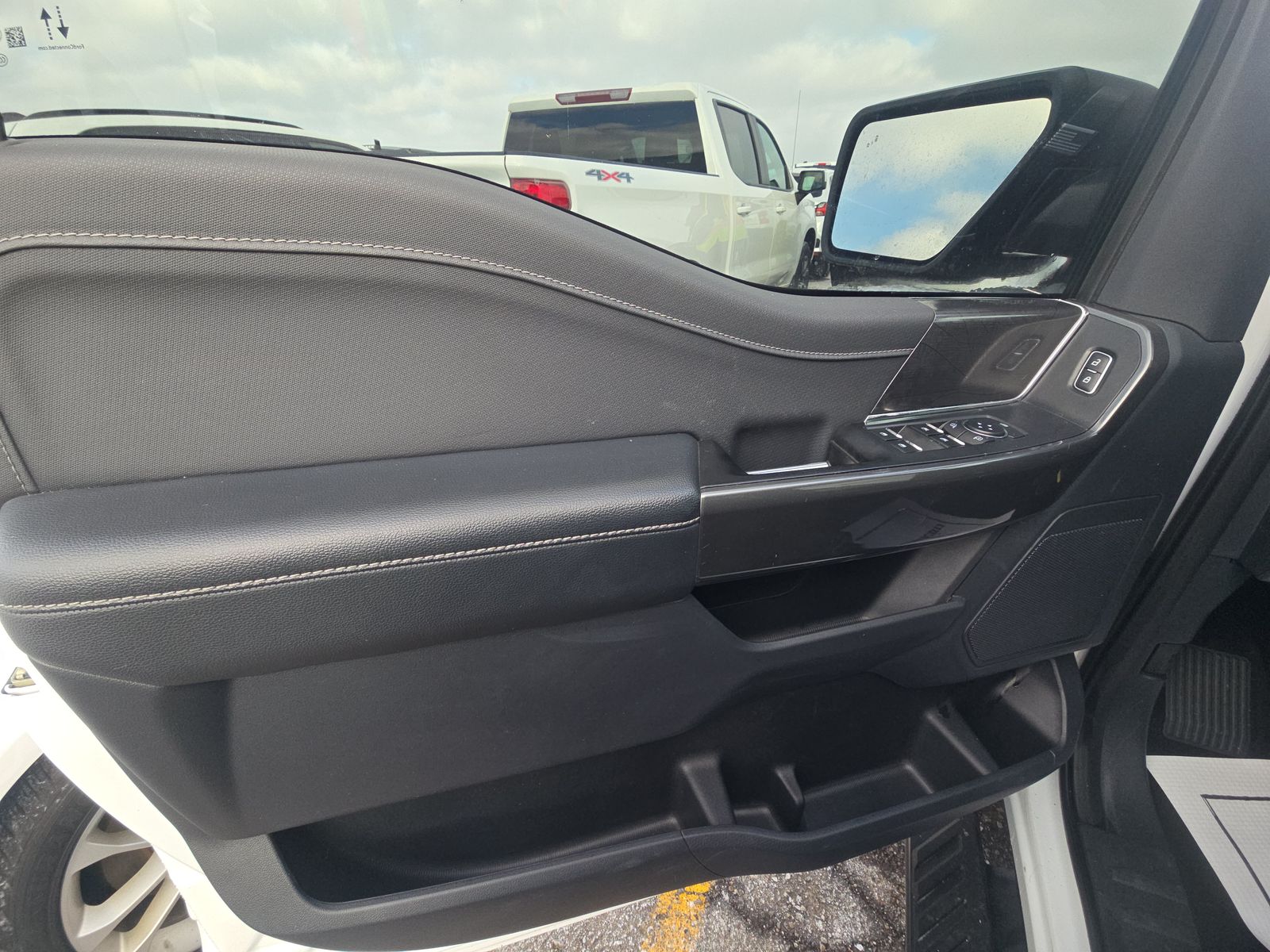 2023 Ford F-150 Hybrid XLT AWD