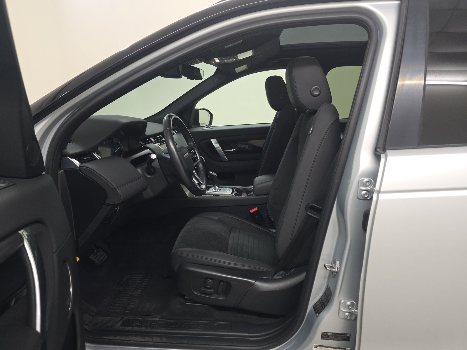 2023 Land Rover Discovery Sport SE AWD