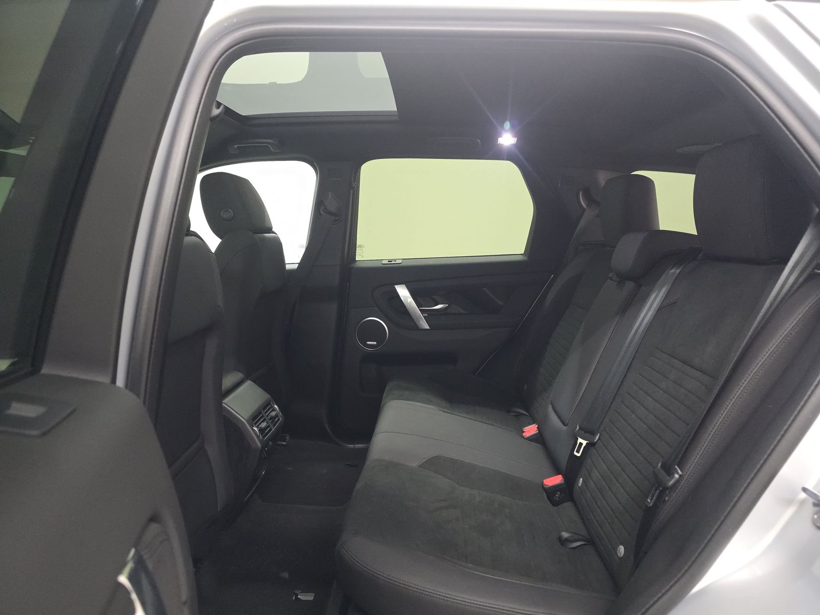 2023 Land Rover Discovery Sport SE AWD