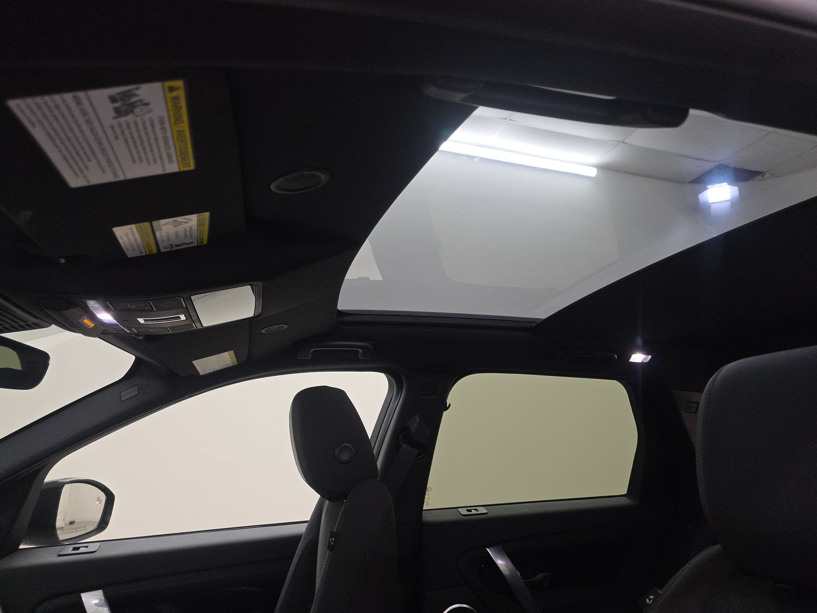 2023 Land Rover Discovery Sport SE AWD