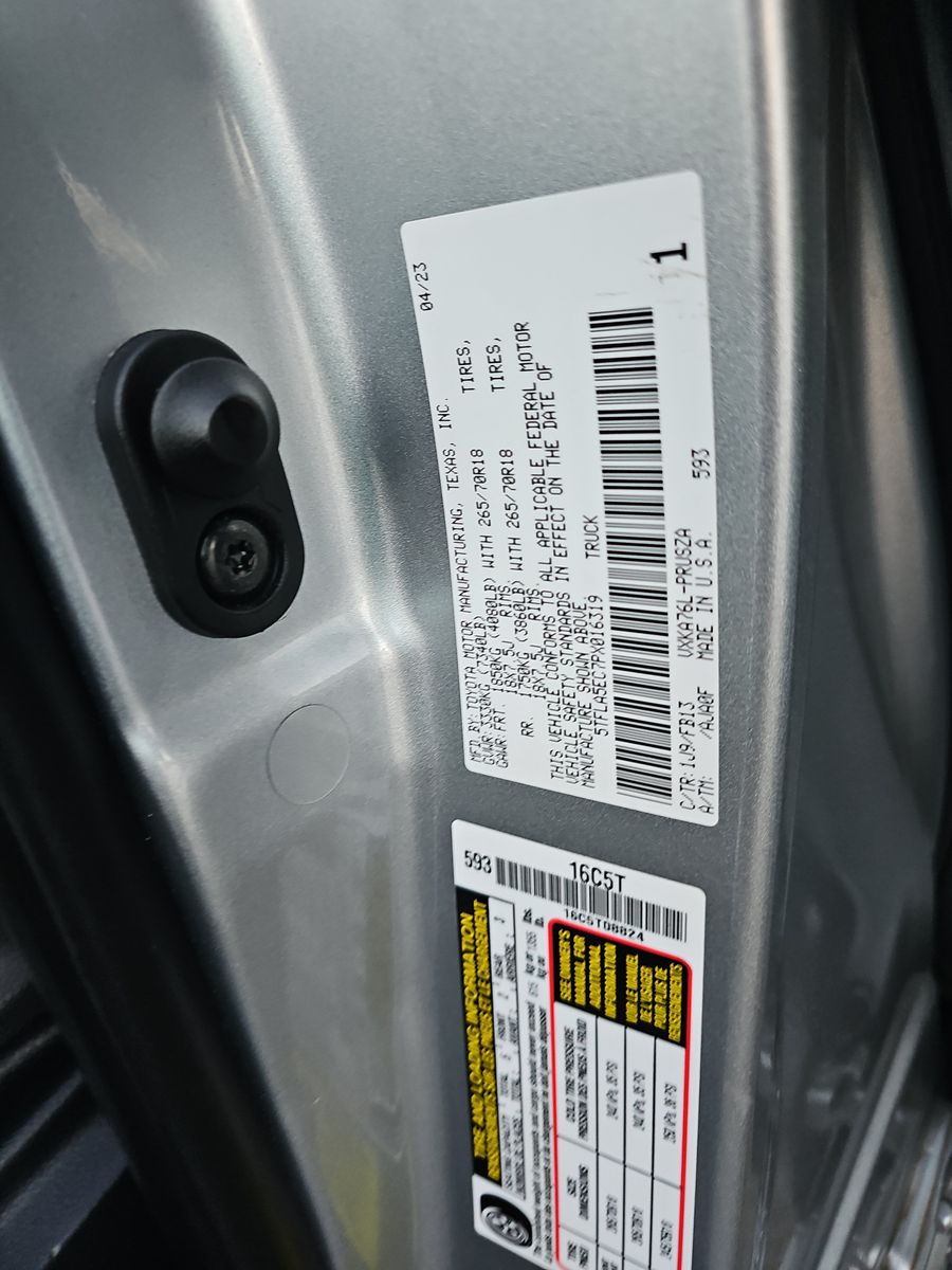 2023 Toyota Tundra SR5 AWD