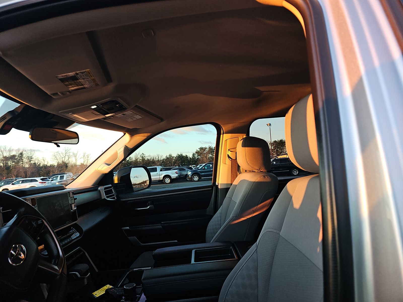 2023 Toyota Tundra SR5 AWD