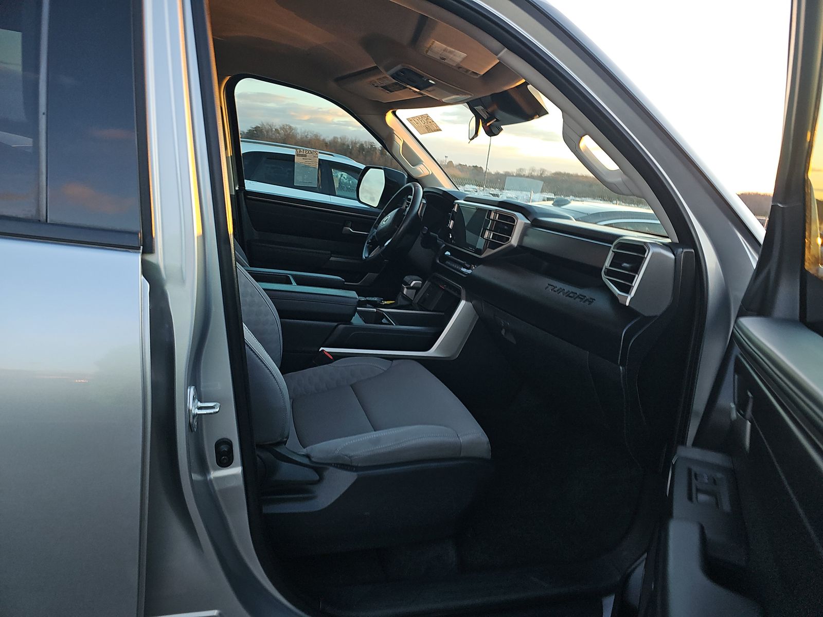 2023 Toyota Tundra SR5 AWD