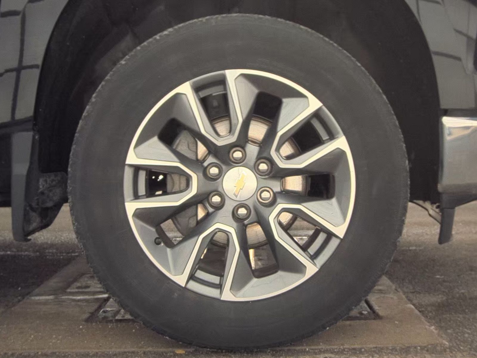 2023 Chevrolet Silverado 1500 LT AWD