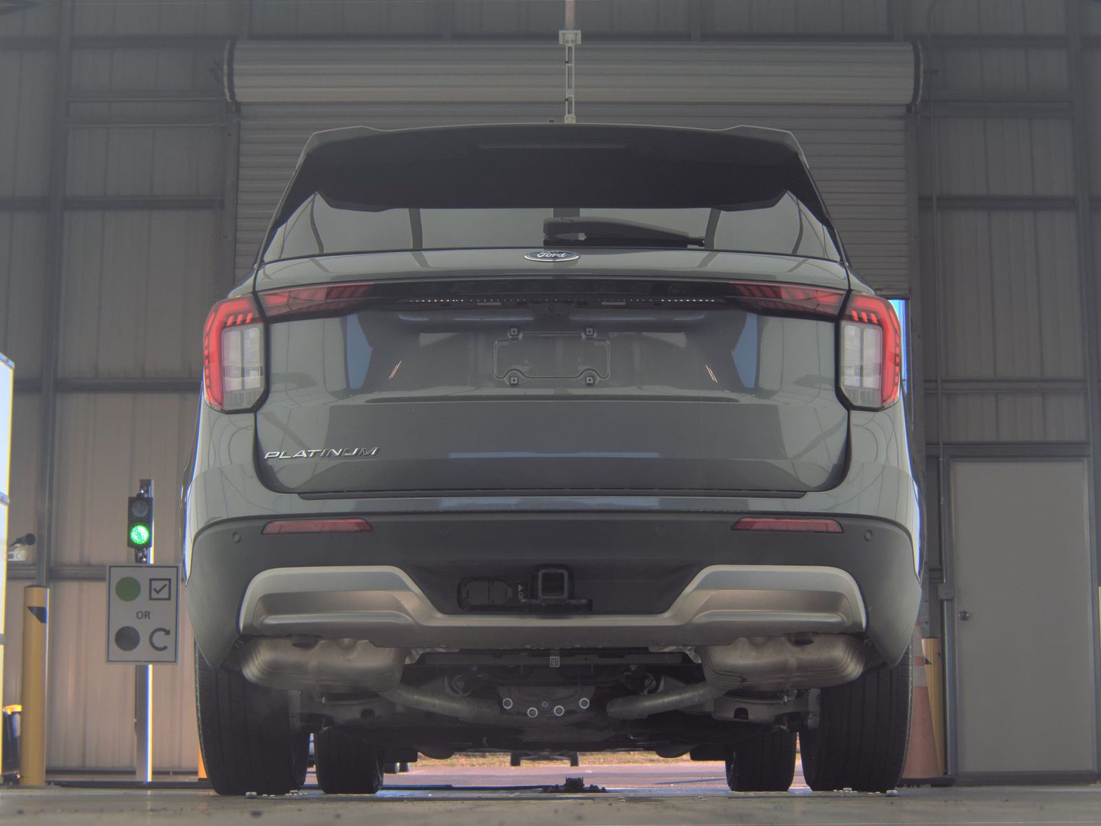 2025 Ford Explorer Platinum RWD