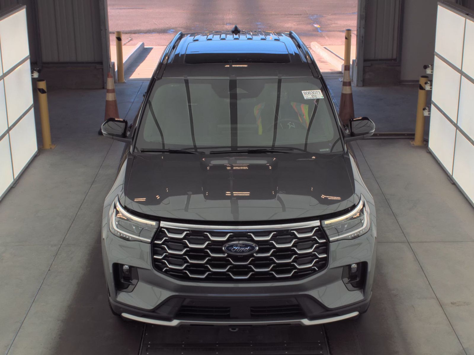 2025 Ford Explorer Platinum RWD