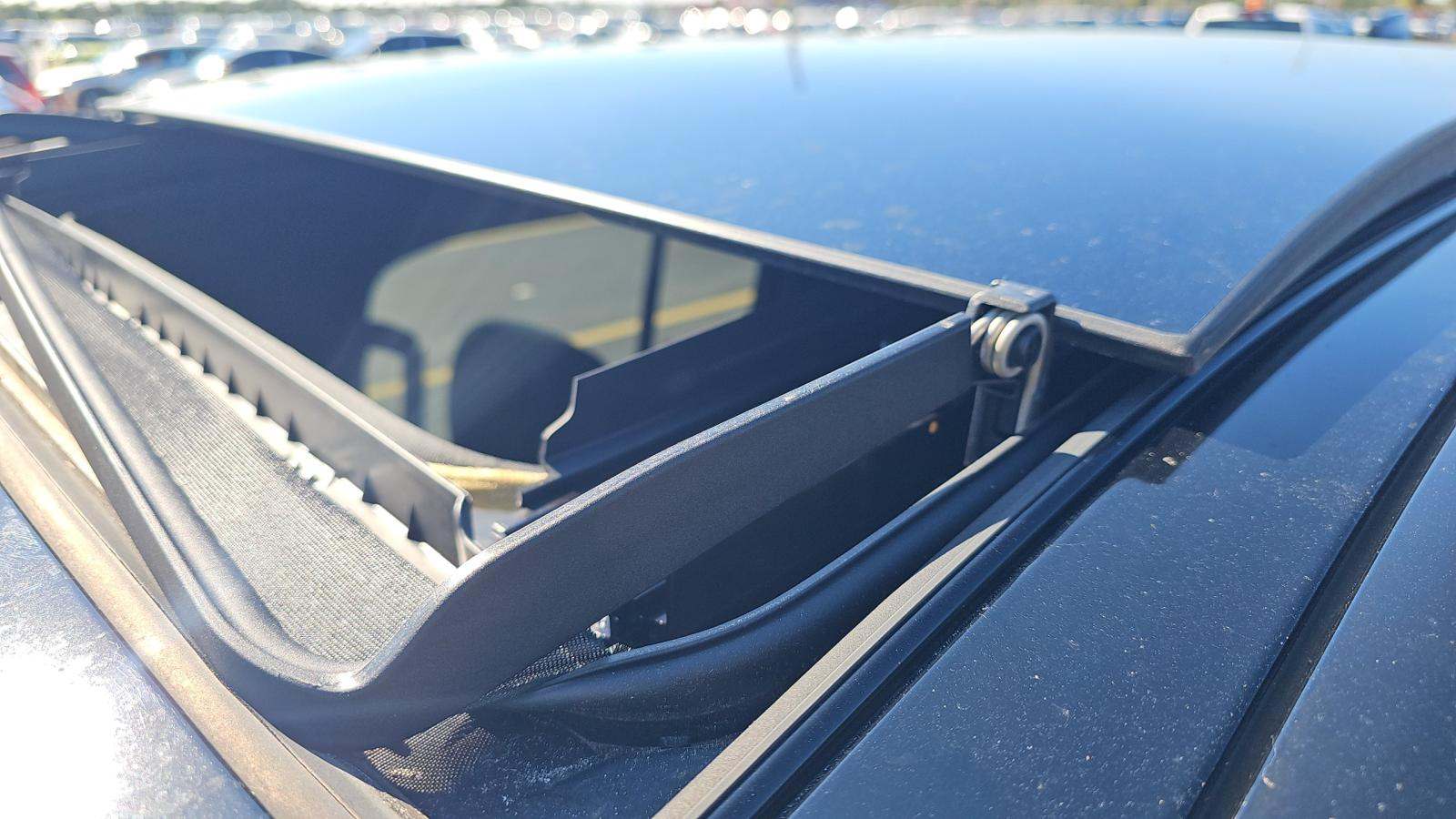 2022 Land Rover Defender 110 X-Dynamic SE AWD