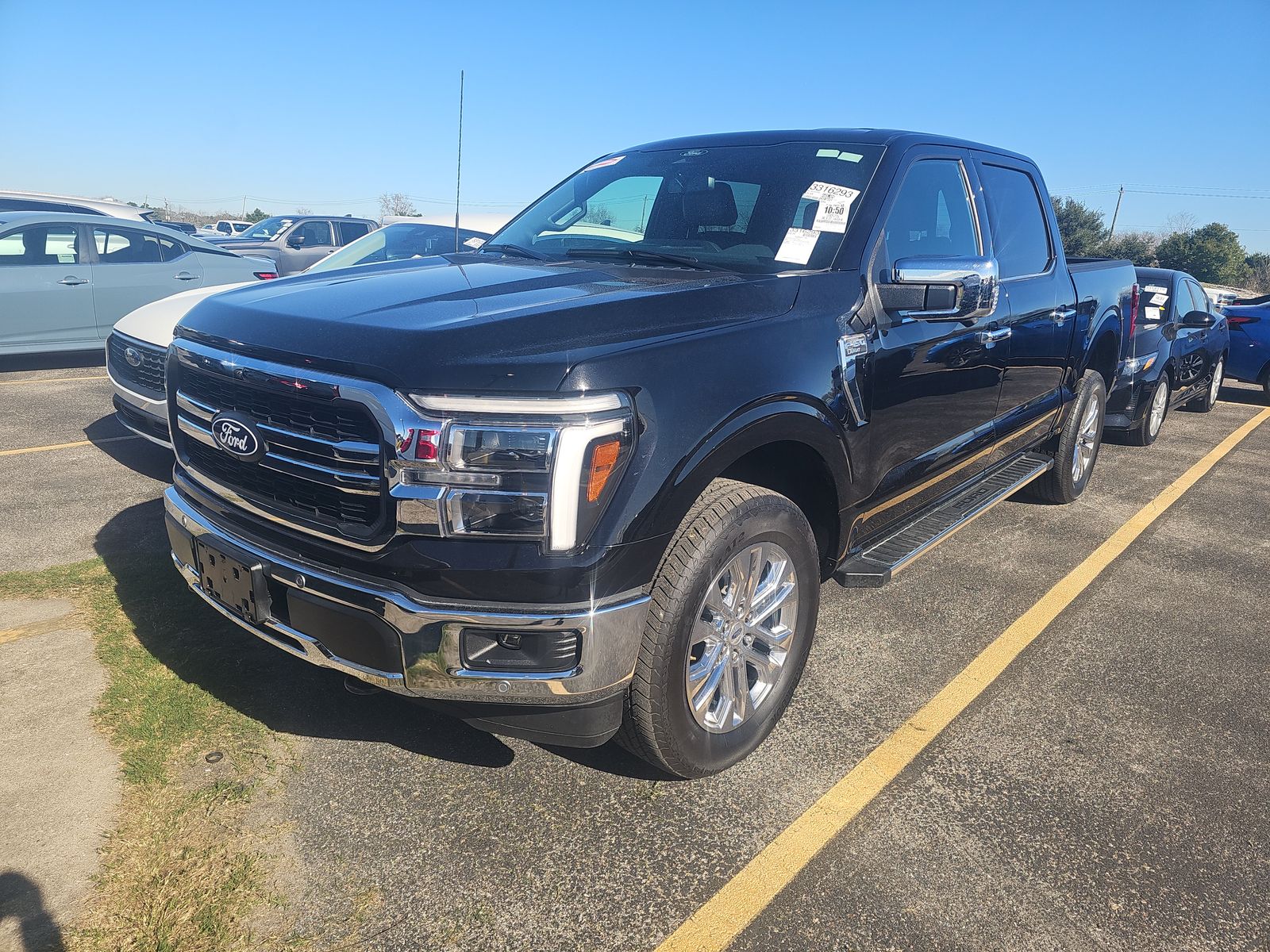 2025 Ford F-150 Lariat AWD