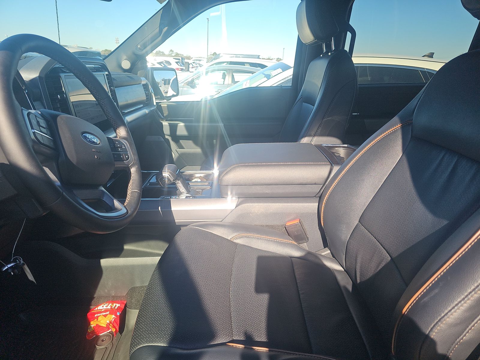 2025 Ford F-150 Lariat AWD