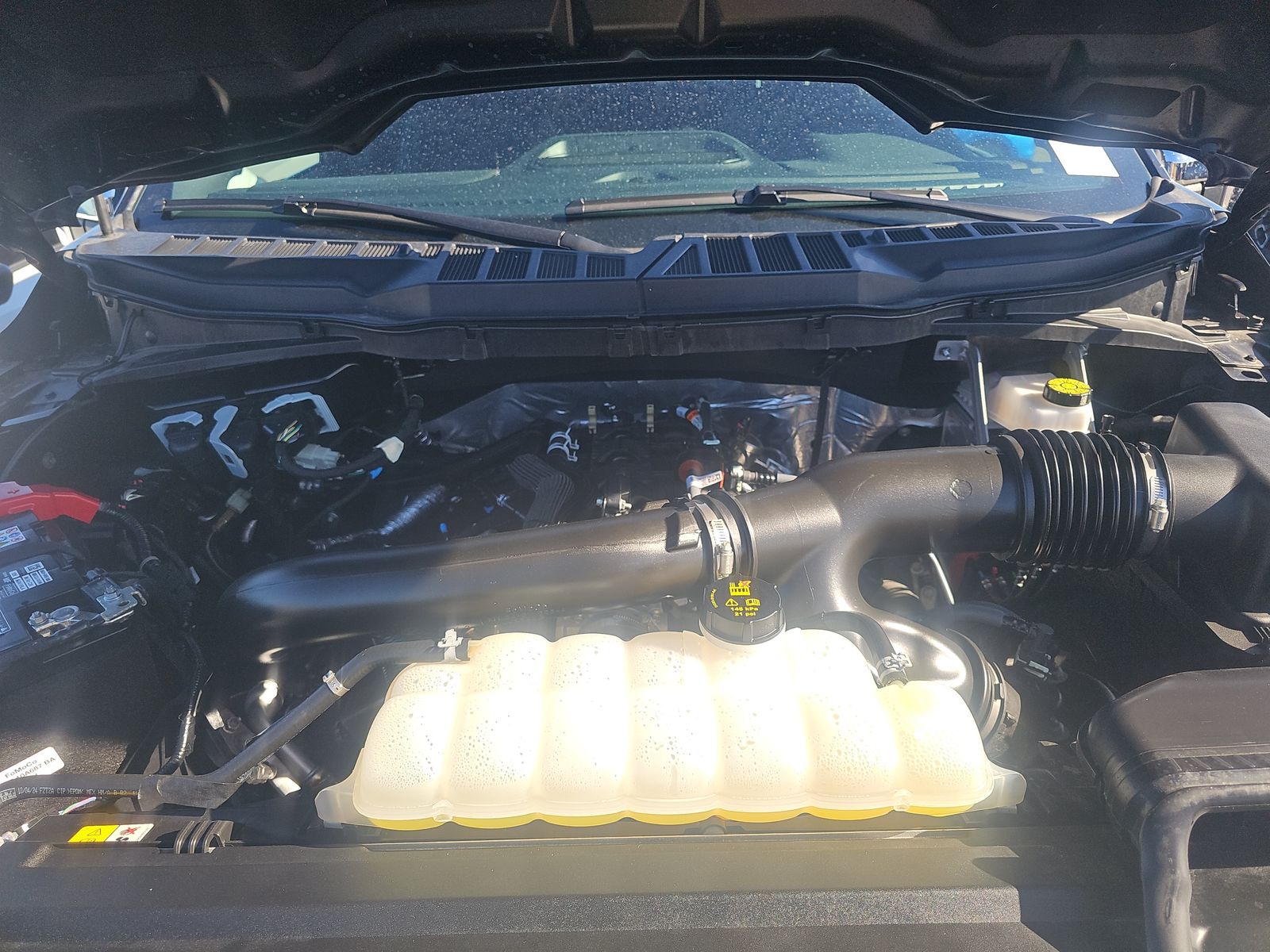 2025 Ford F-150 Lariat AWD