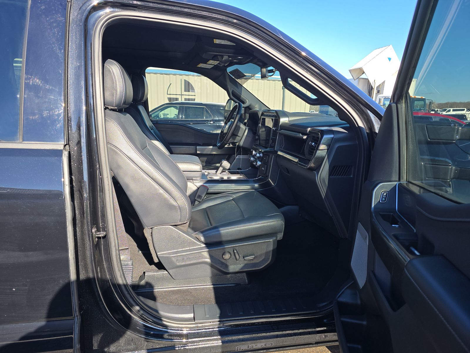 2023 Ford F-150 XLT AWD