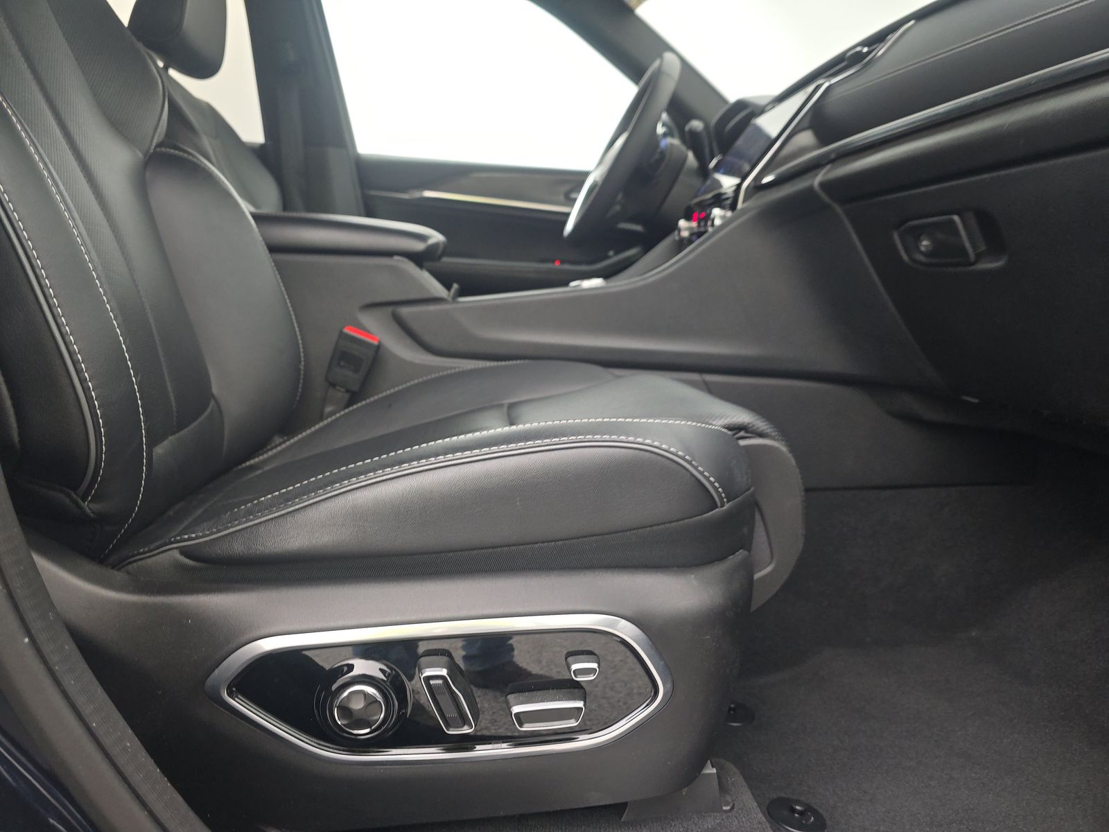 2024 Jeep Grand Cherokee Overland AWD