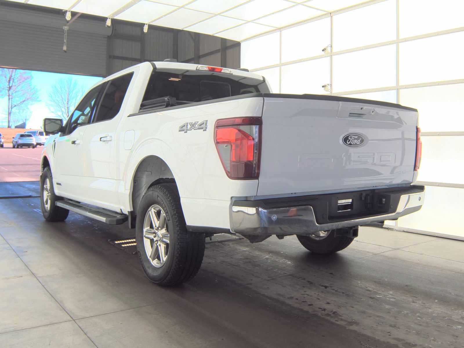 2025 Ford F-150 Hybrid XLT AWD