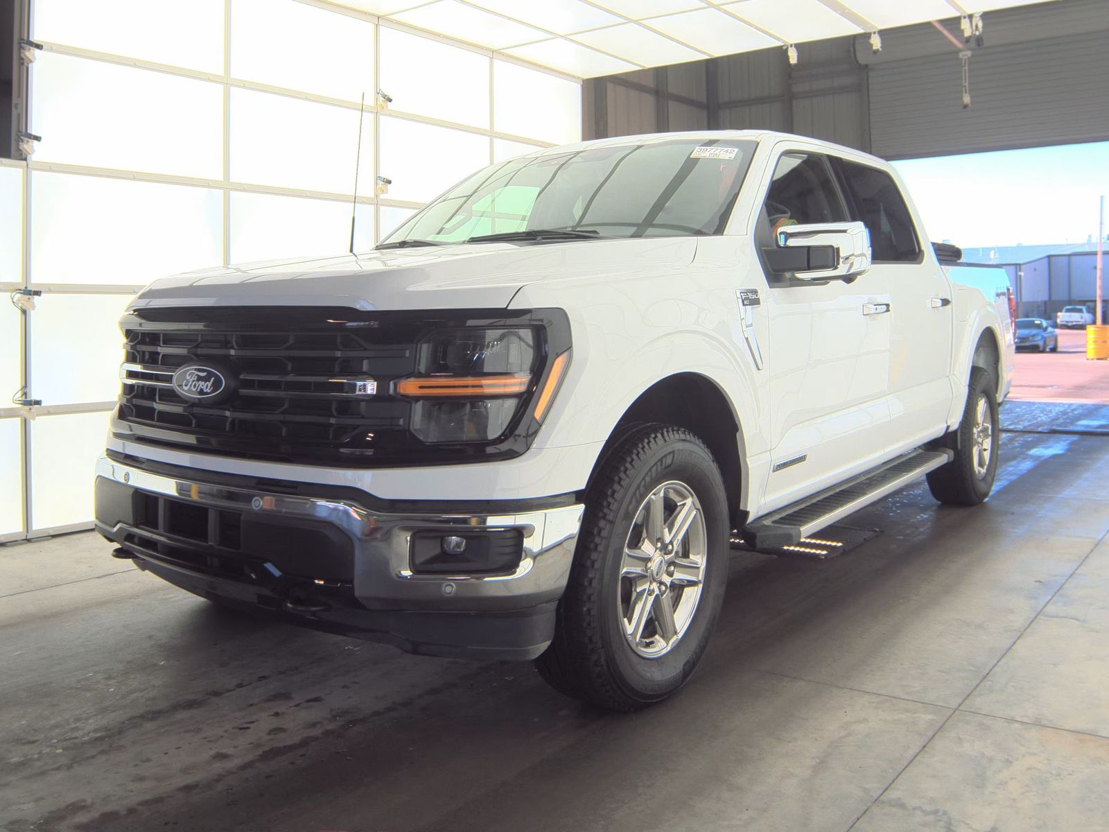 2025 Ford F-150 Hybrid XLT AWD