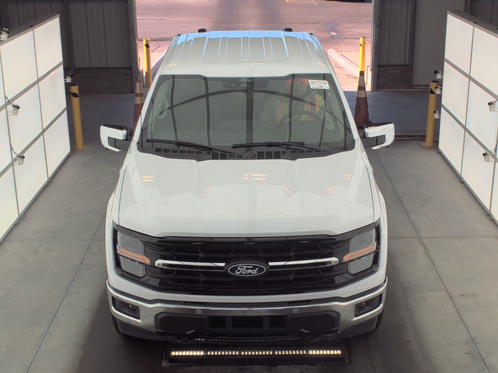 2025 Ford F-150 Hybrid XLT AWD