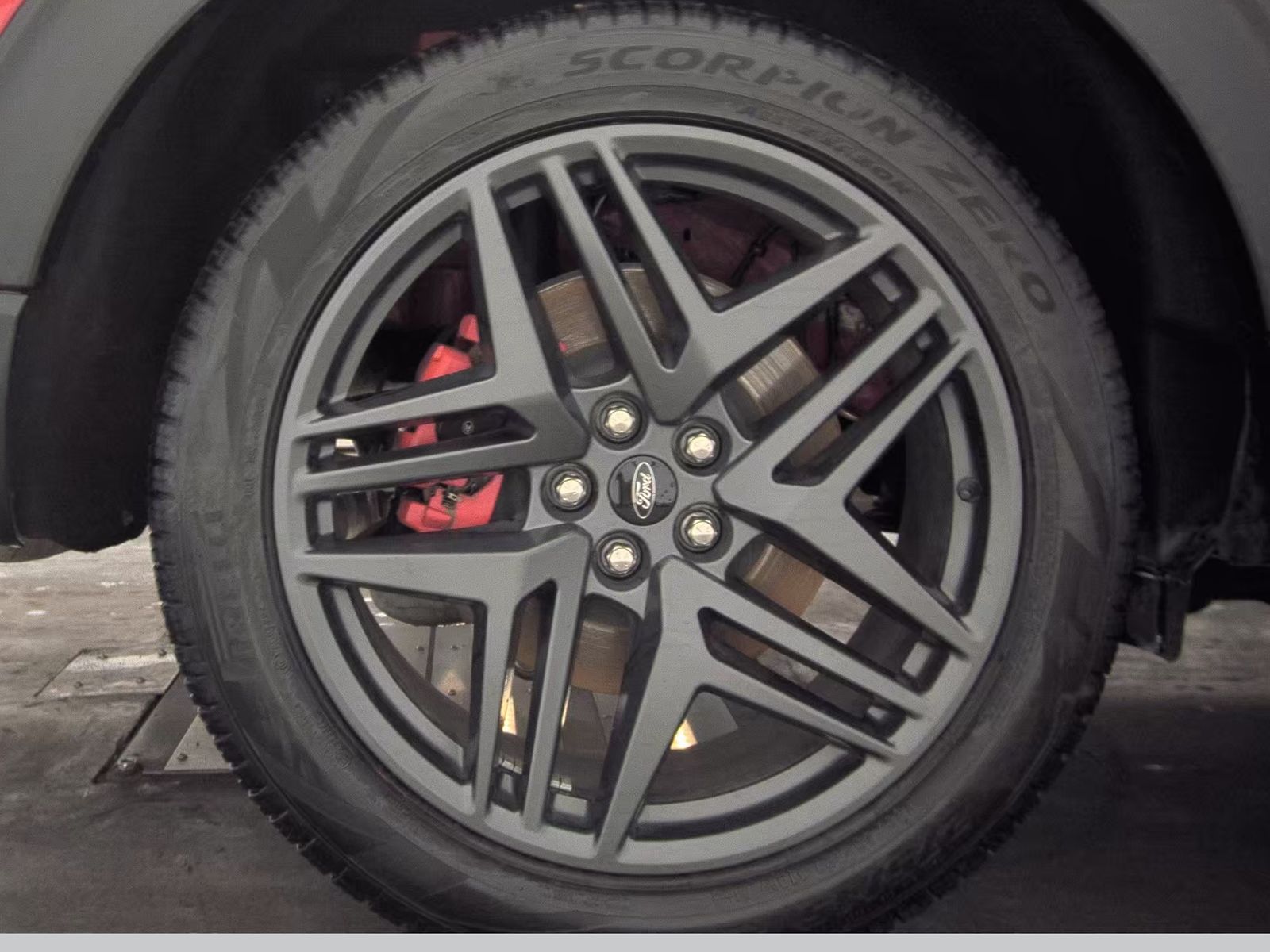 2025 Ford Explorer ST-Line AWD