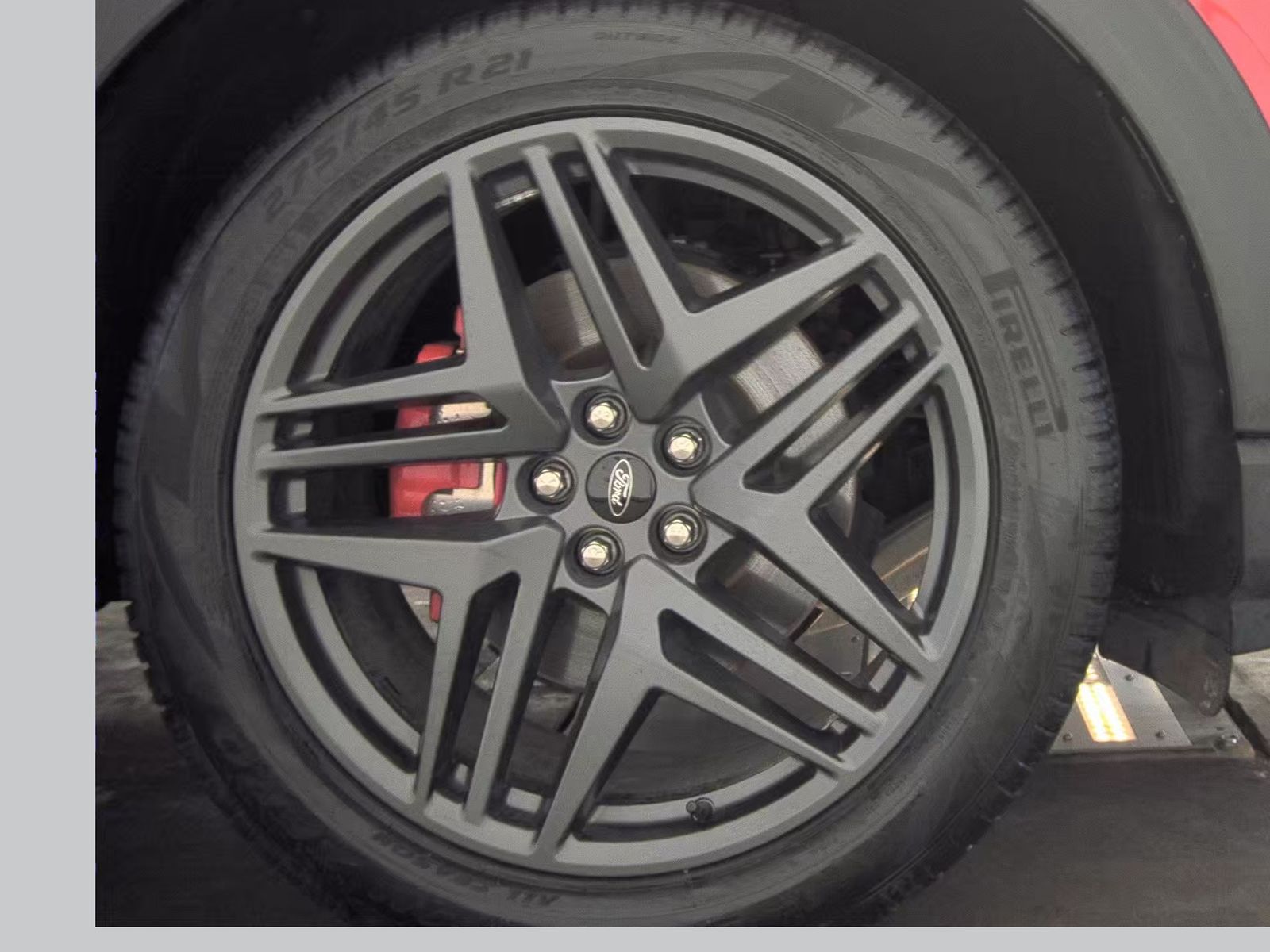 2025 Ford Explorer ST-Line AWD