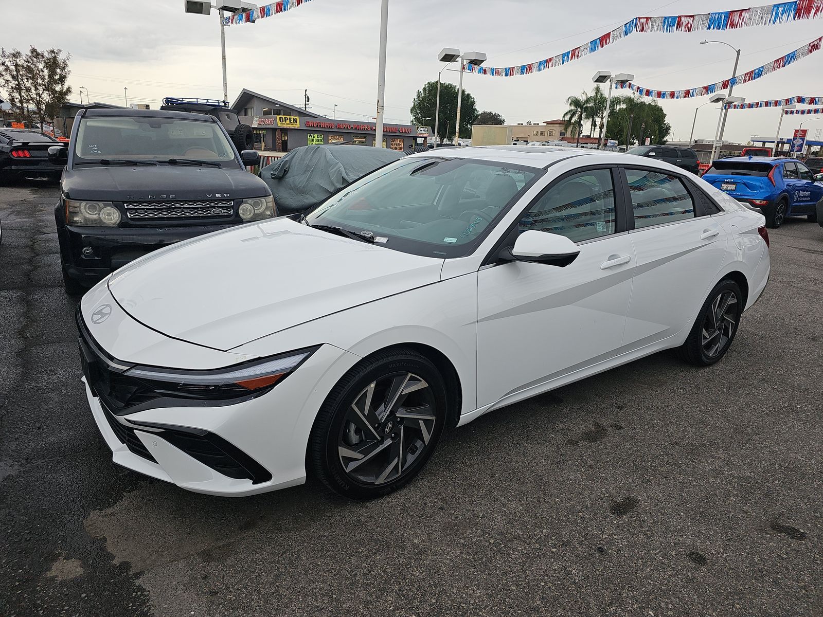 2024 Hyundai Elantra Limited FWD