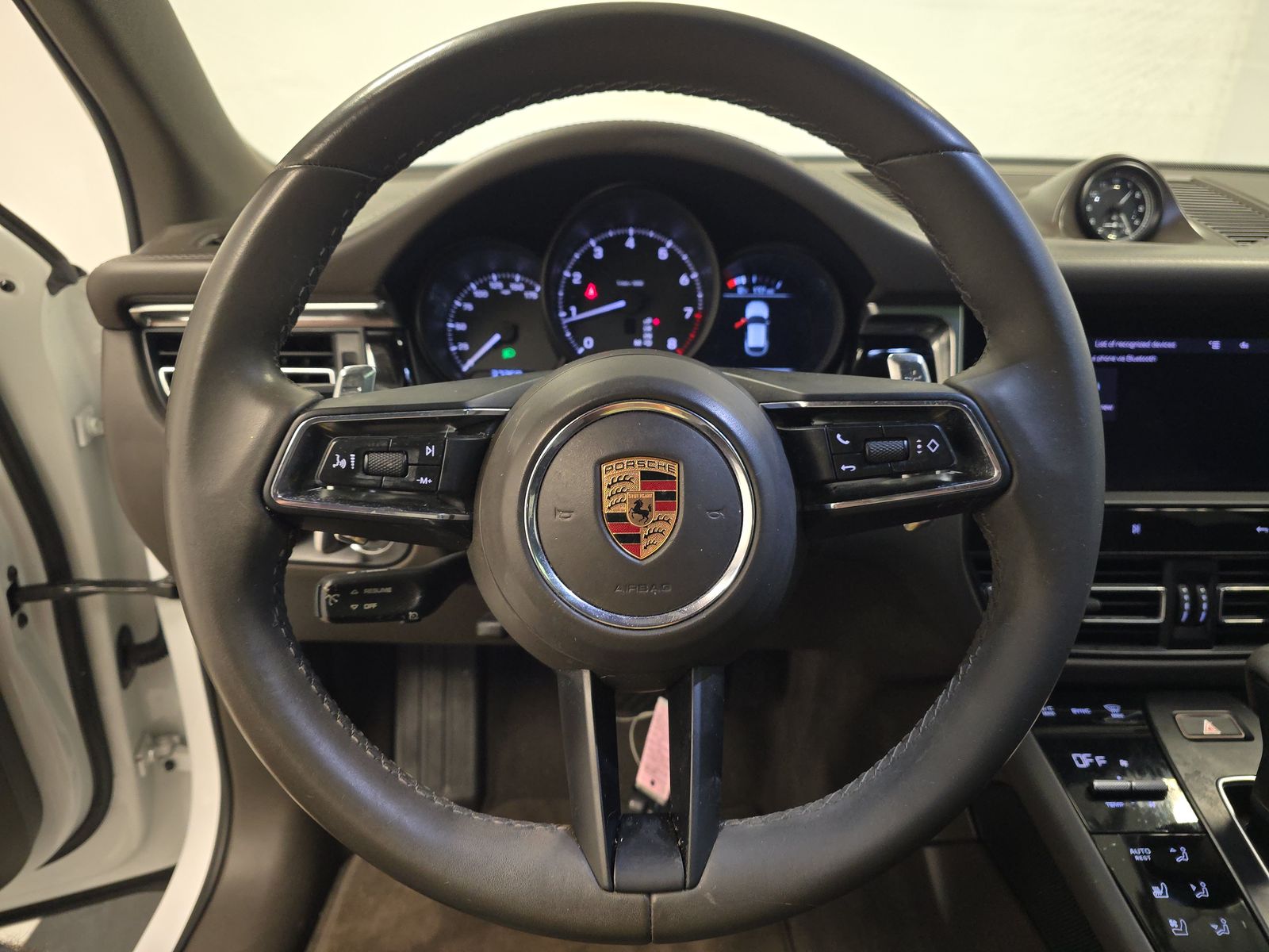 2022 Porsche Macan Base AWD