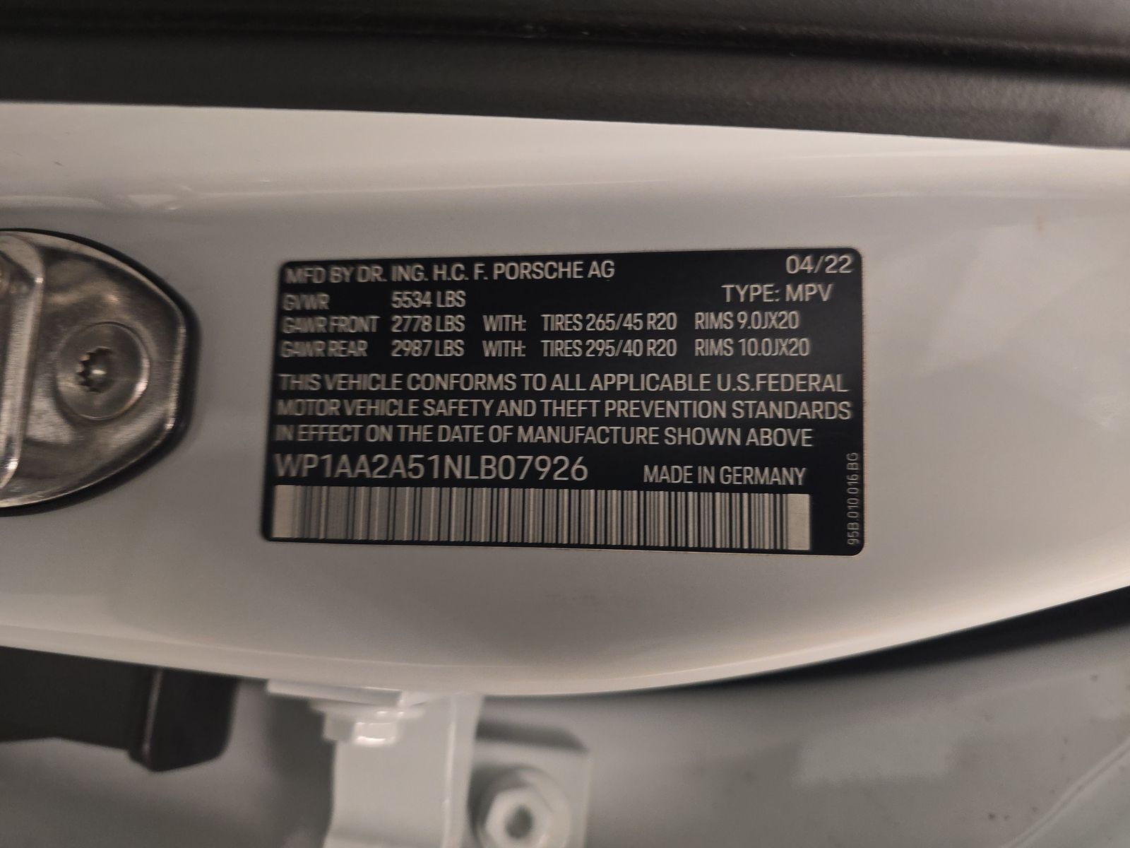 2022 Porsche Macan Base AWD