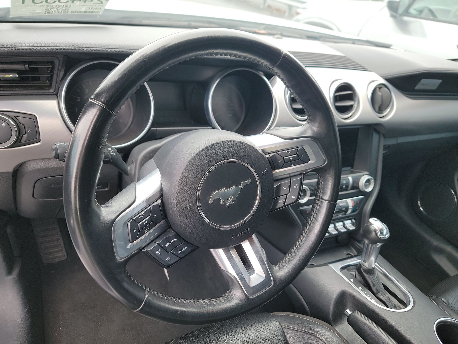 2023 Ford Mustang EcoBoost Premium RWD