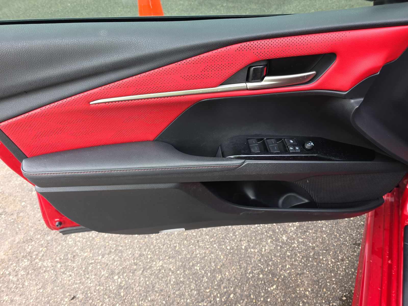 2025 Toyota Camry XSE FWD