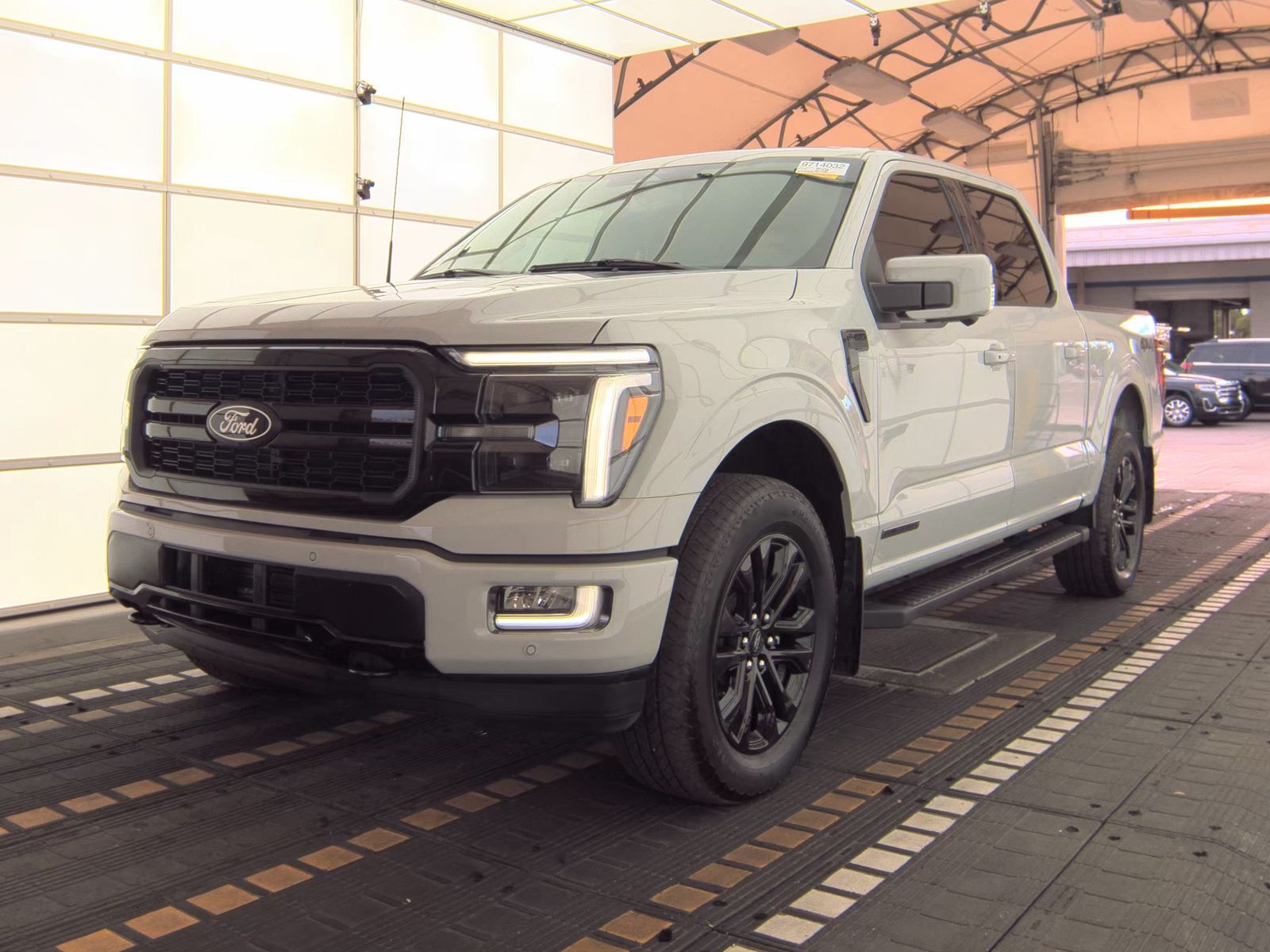 2024 Ford F-150 Hybrid Lariat AWD