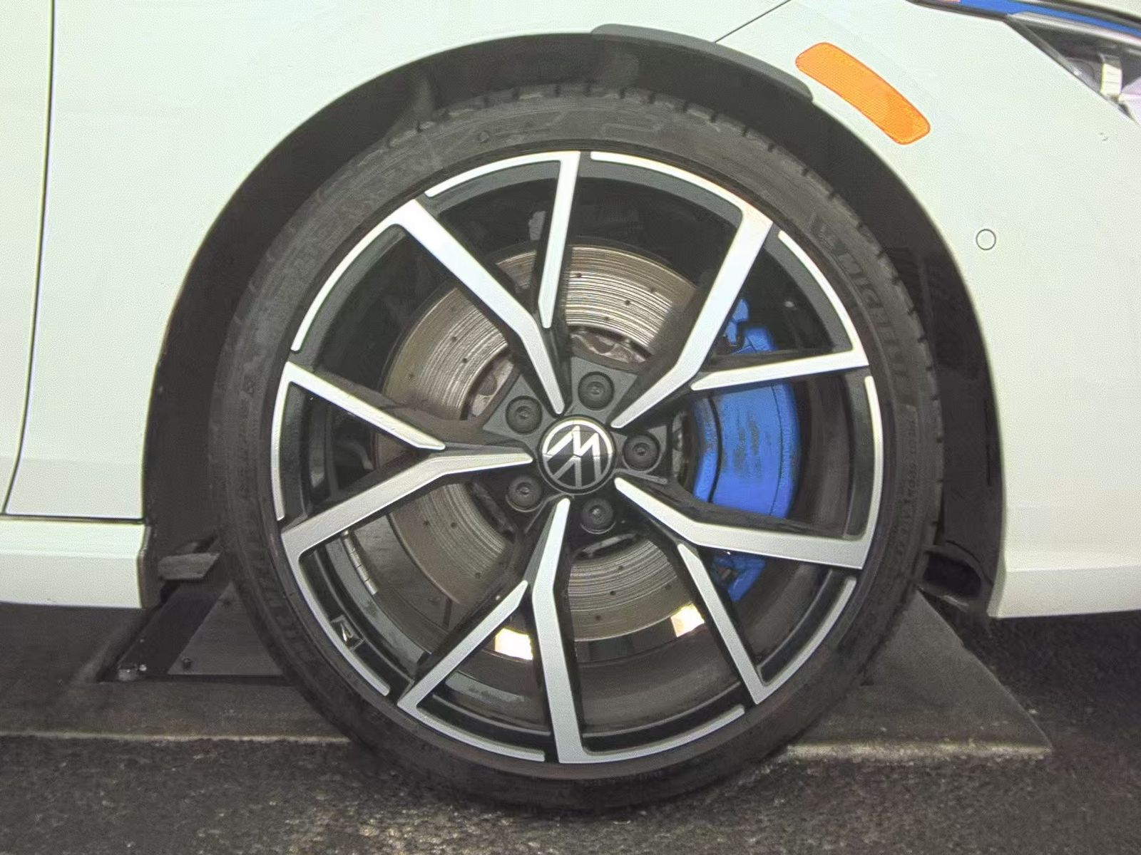 2023 Volkswagen Golf R AWD