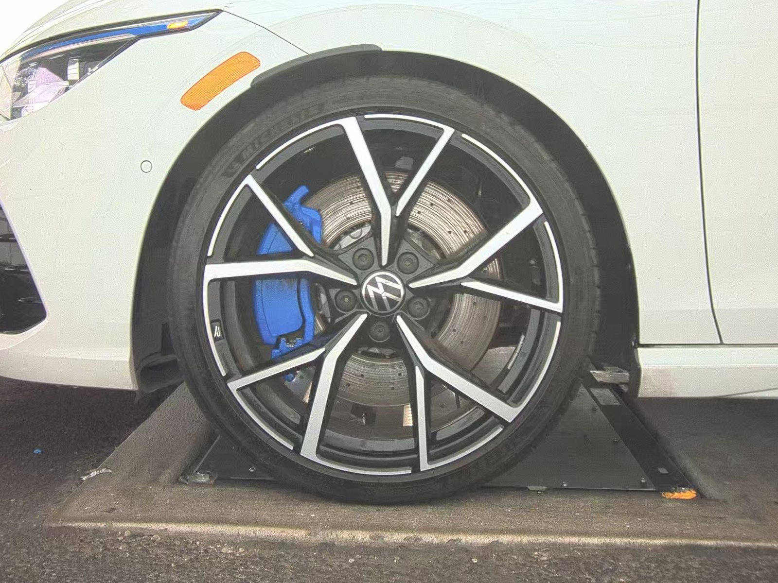 2023 Volkswagen Golf R AWD