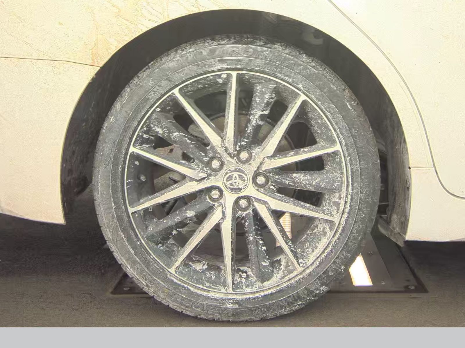 2024 Toyota Camry SE FWD