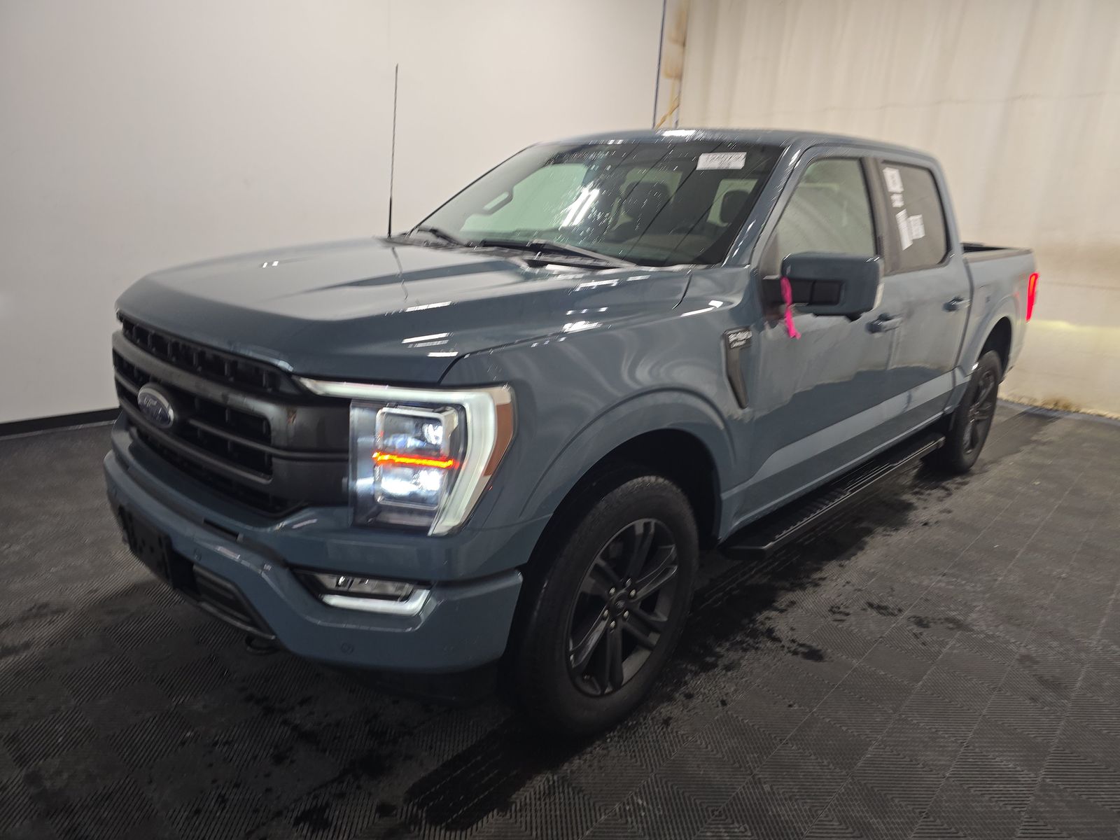 2023 Ford F-150 Lariat AWD