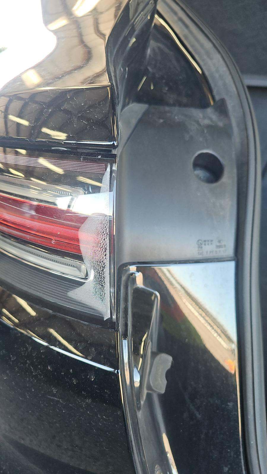 2023 Porsche Cayenne Platinum Edition AWD