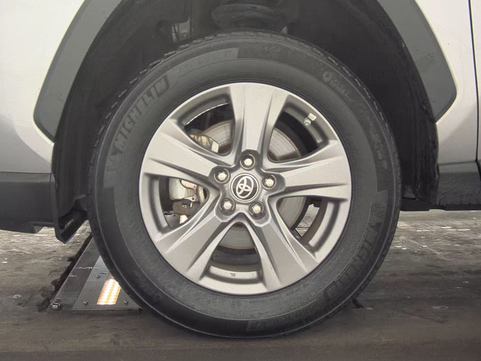 2024 Toyota RAV4 Hybrid LE AWD