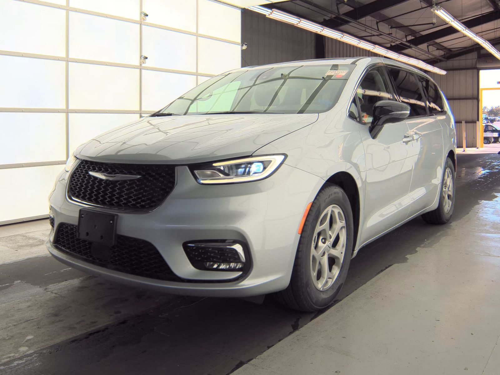 2024 Chrysler Pacifica Limited FWD