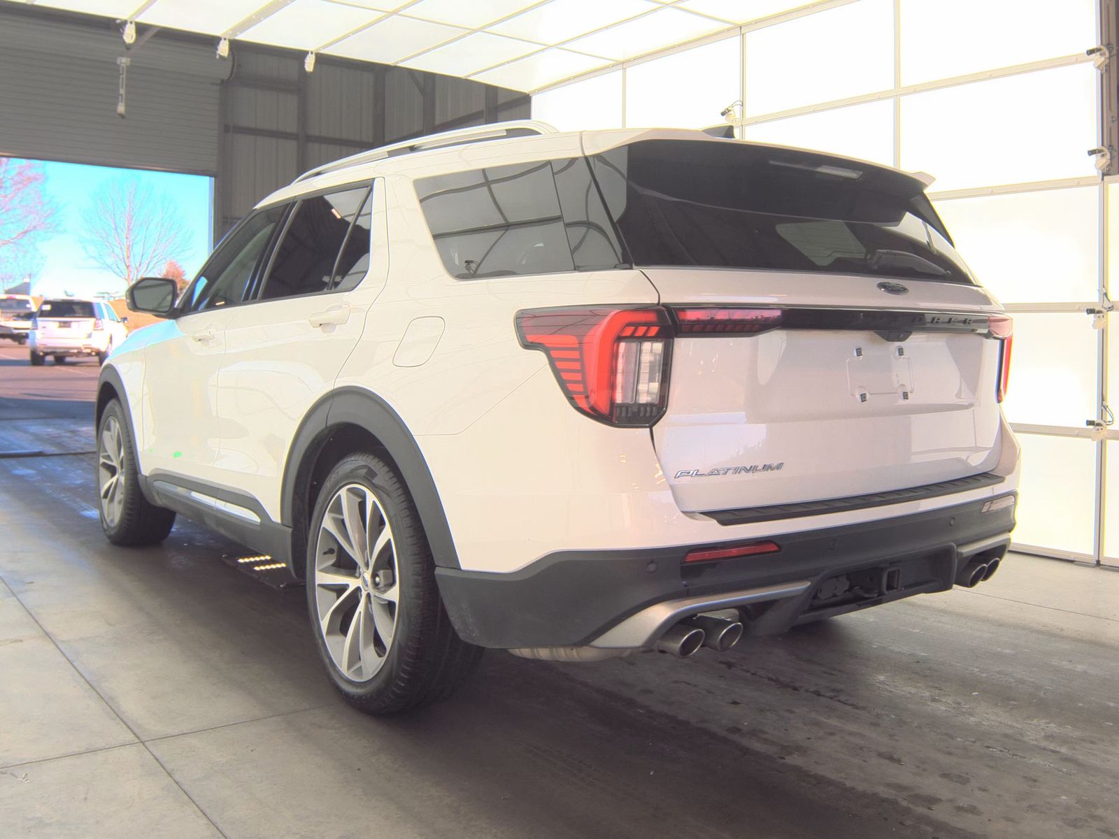 2025 Ford Explorer Platinum RWD