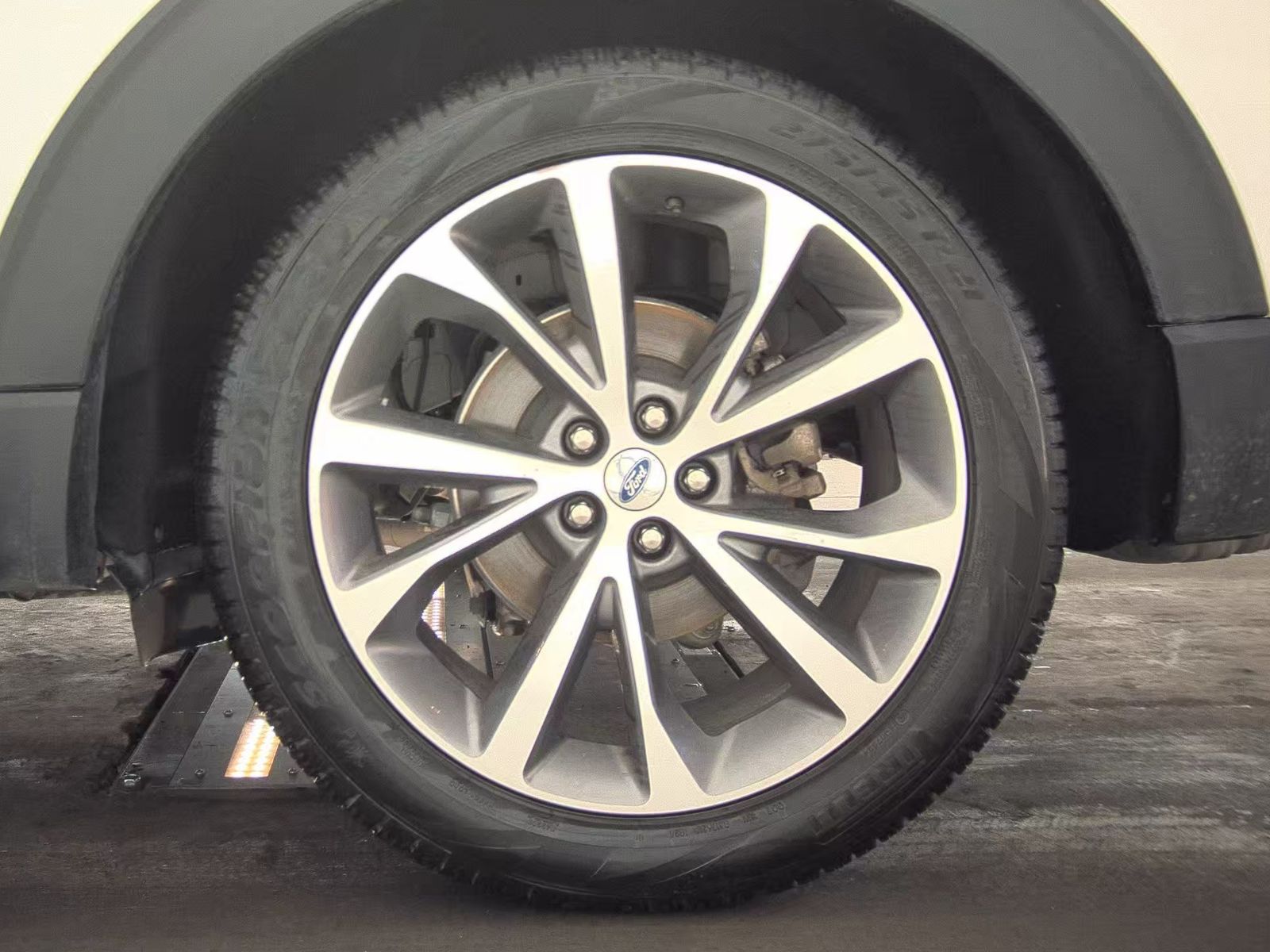 2025 Ford Explorer Platinum RWD