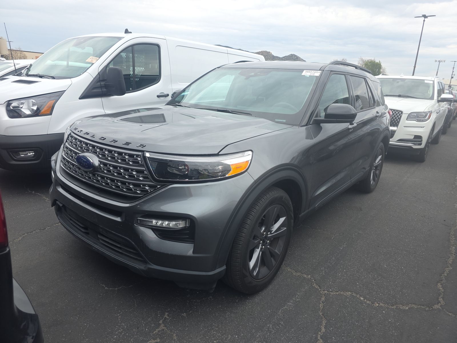2023 Ford Explorer XLT FWD