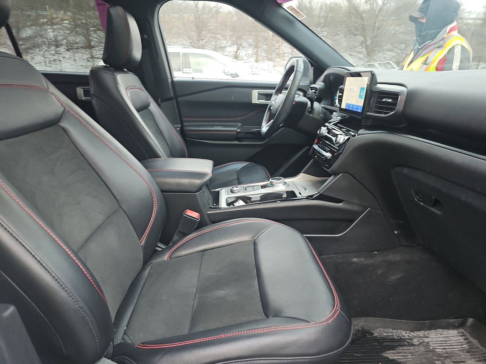 2022 Ford Explorer ST-Line AWD