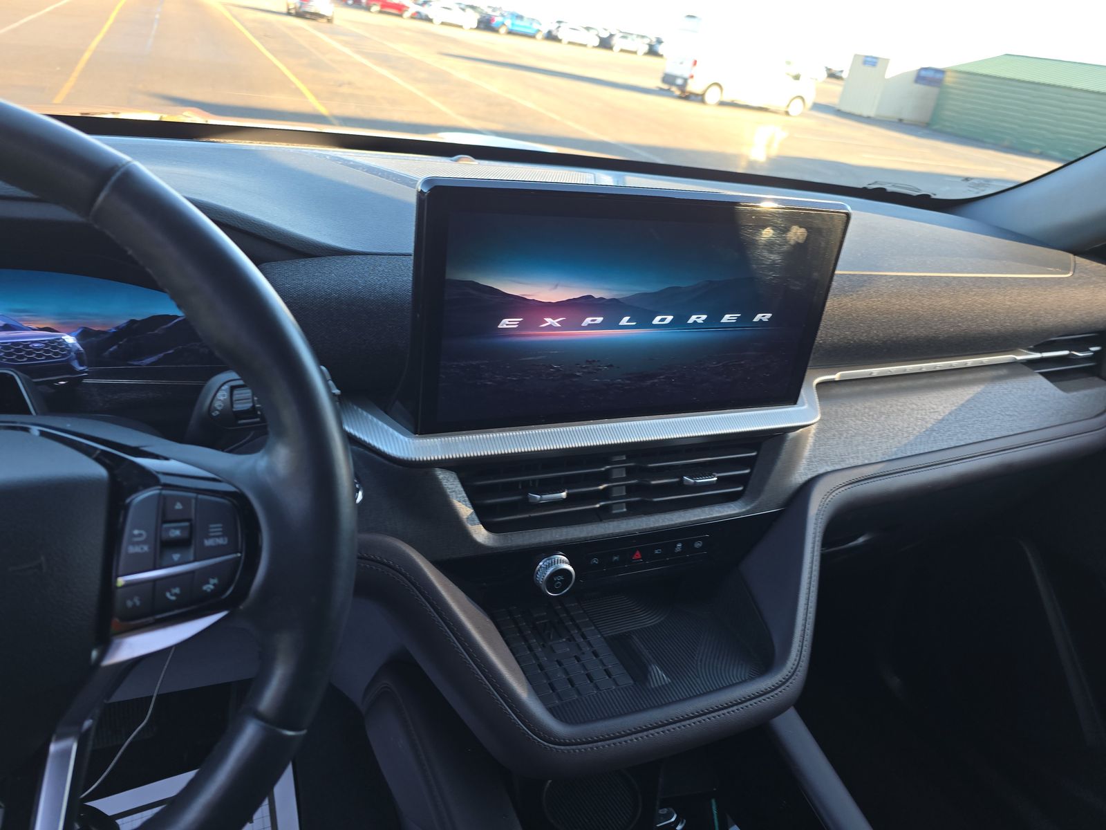 2025 Ford Explorer Platinum FWD