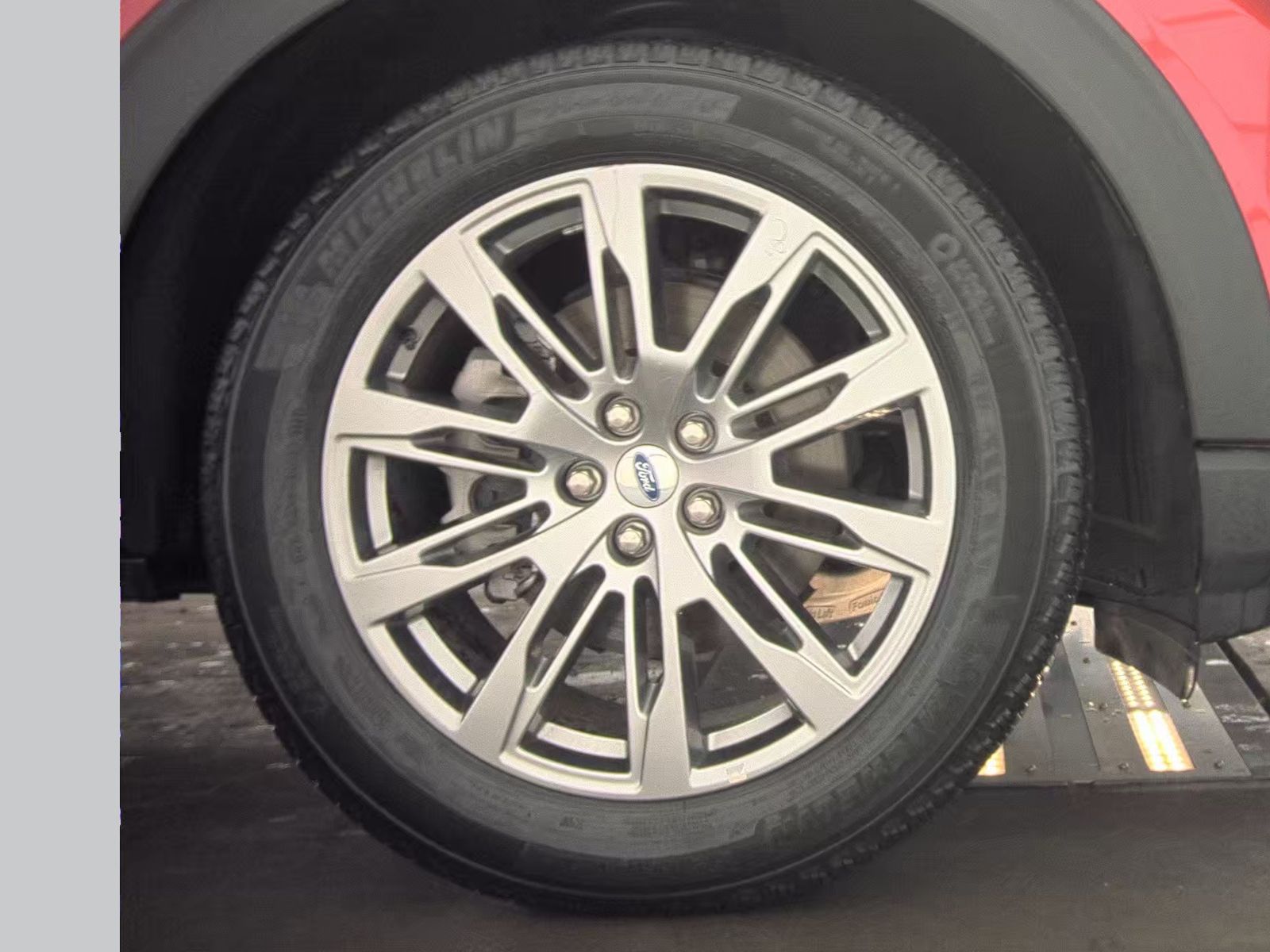 2025 Ford Explorer Platinum FWD