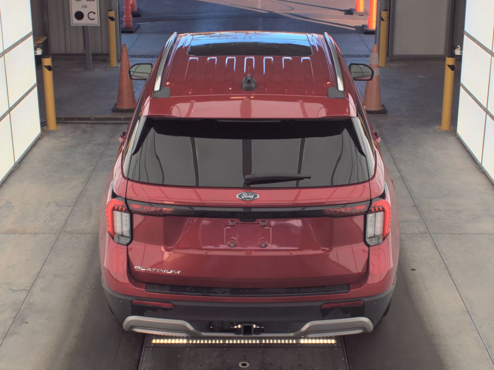 2025 Ford Explorer Platinum FWD