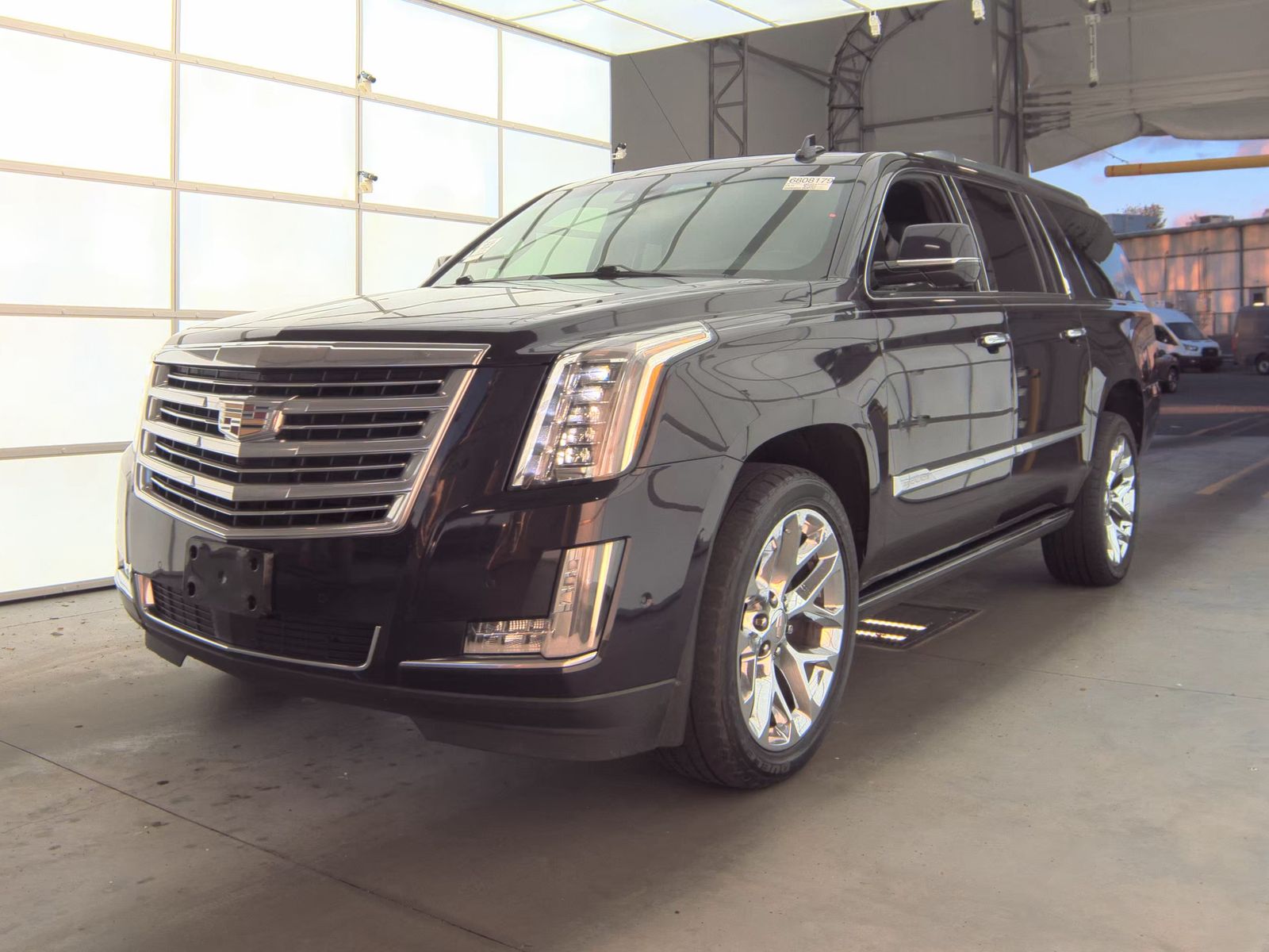 2018 Cadillac Escalade ESV Platinum AWD