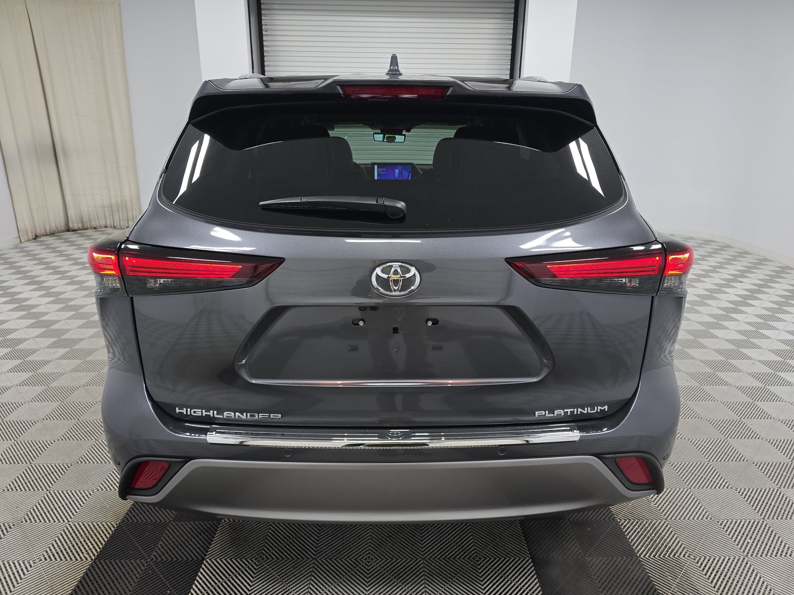 2024 Toyota Highlander Platinum FWD